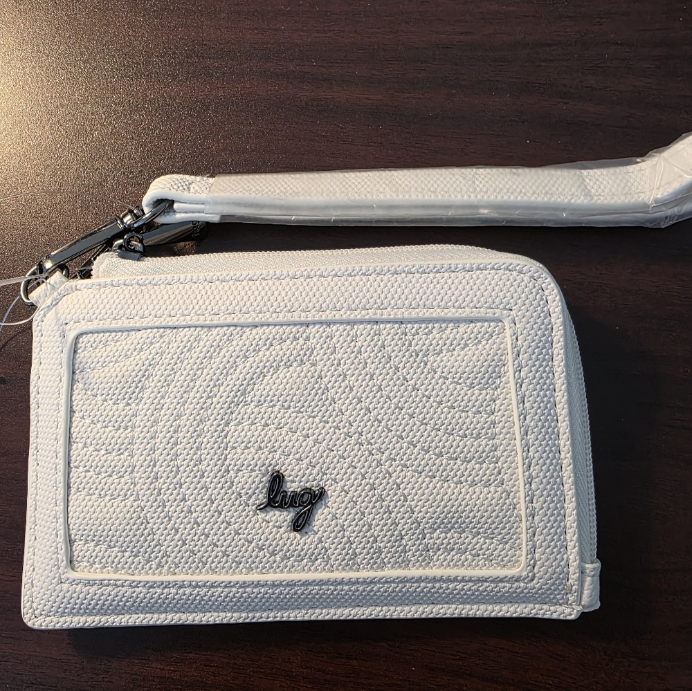 NWT_ LUG_ TWIRL WRISTLET WALLET_ MATTE LUXE- WHITE - Picture 5 of 6